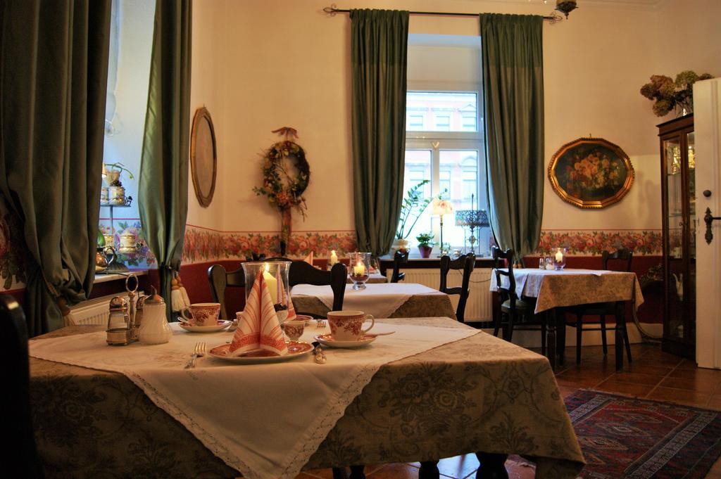 Villa Romantika Dresden Buitenkant foto