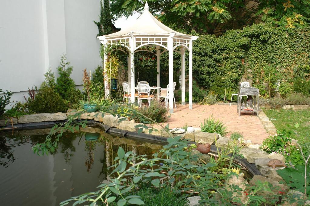 Villa Romantika Dresden Buitenkant foto