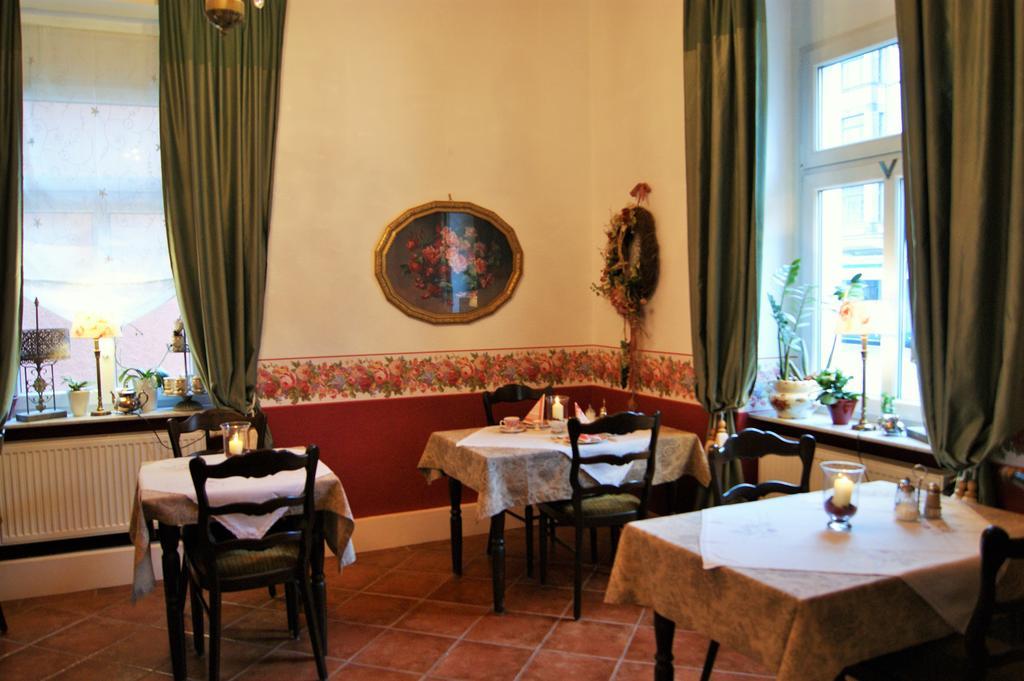 Villa Romantika Dresden Buitenkant foto